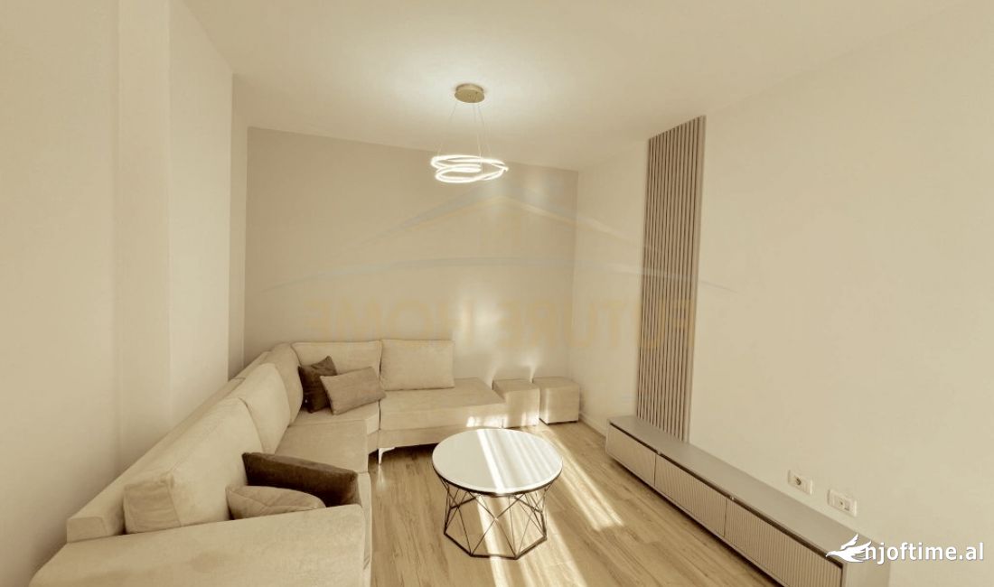 Shtepi ne shitje Apartament ne Tirane, 2+1, Mobilimi E mobiluar, Pagesa 118,000  Euro.