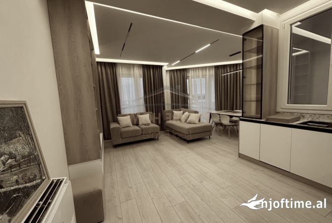 Shtepi me qera 2+1 ne Tirane - 800 Euro