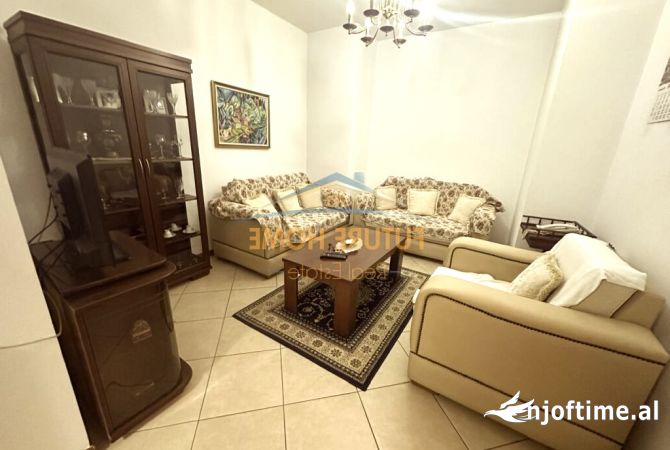 Shtepi me qera 2+1 ne Tirane - 700 Euro