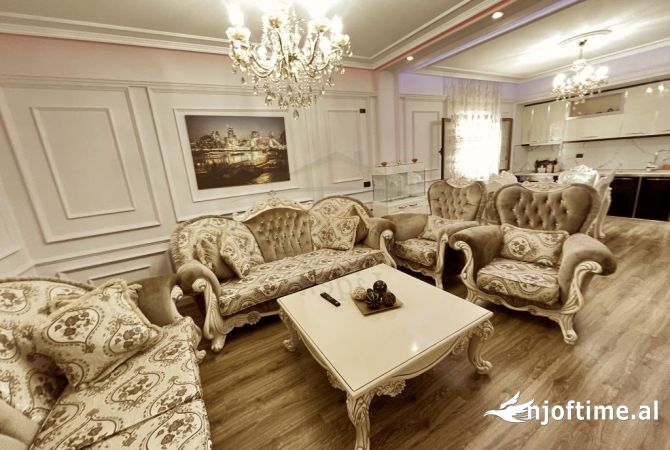 Shtepi ne shitje 4+1 ne Tirane - 400,000 Euro