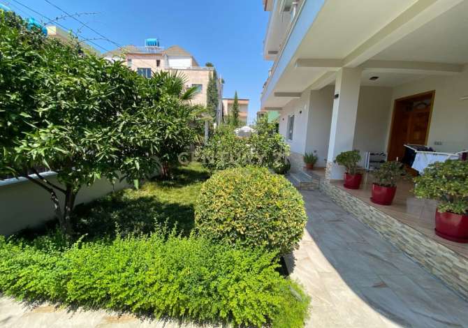 Shtepi ne shitje 7+1 ne Tirane - 395,000 Euro