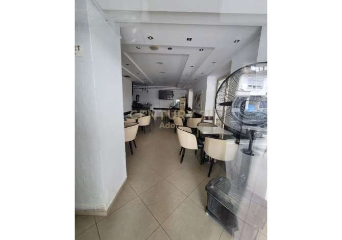 Ambient biznesi me qera 2+1 ne Tirane - 700 Euro
