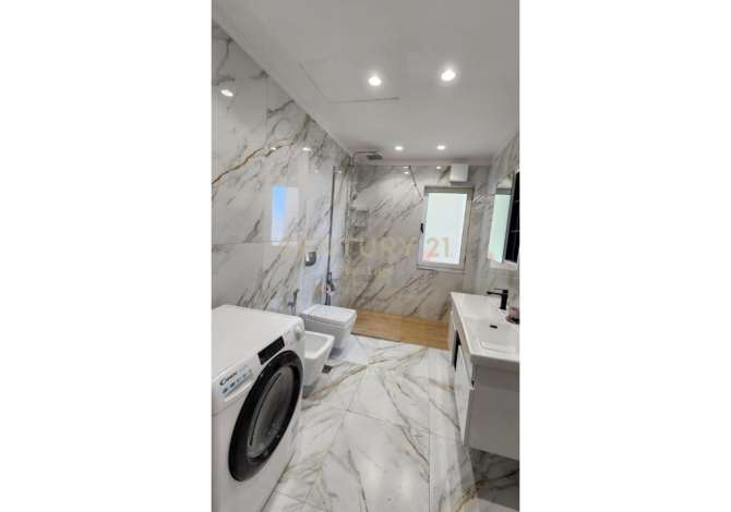 Shtepi me qera Apartament ne Tirane, 3+1, Mobilimi E mobiluar, Pagesa 2,000  Euro.