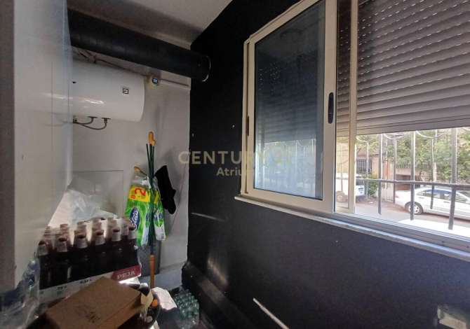 Ambient biznesi me qera 2+1 ne Tirane - 900 Euro