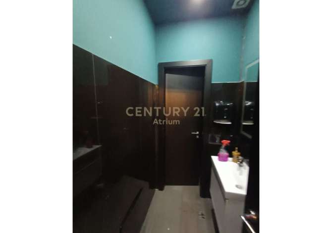 JAPIM ME QIRA BAR-KAFE PRANE TV-KLAN !