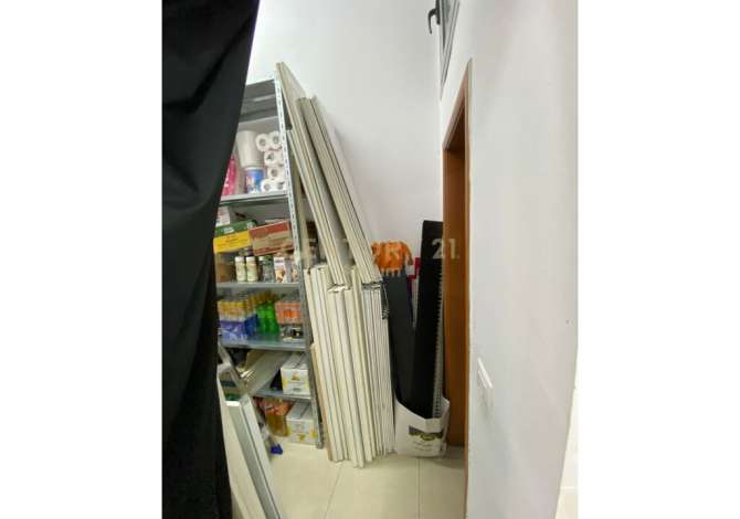 JEPET  AMBIENT KOMERCIAL (MARKET) ME QIRA TEK BRRYLI!