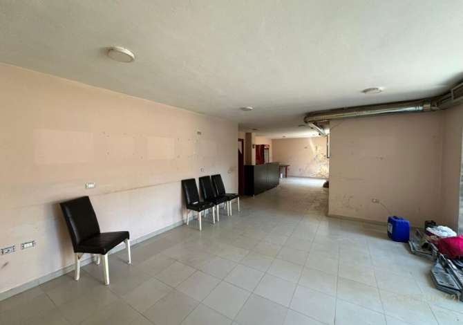 Ambient biznesi me qera 1+1 ne Tirane - 1,000 Euro