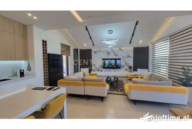 Shtepi me qera 3+1 ne Tirane - 5,000 Euro