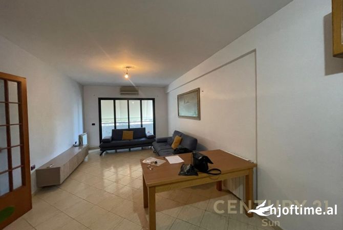 Casa in affitto 2+1 a Tirana - 800 Euro