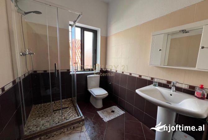 Shtepi me qera 3+1 ne Tirane - 800 Euro