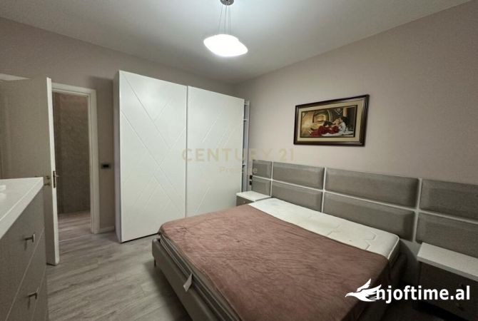 Shtepi me qera Apartament ne Tirane, 2+1, Mobilimi E mobiluar, Pagesa 1,000  Euro.