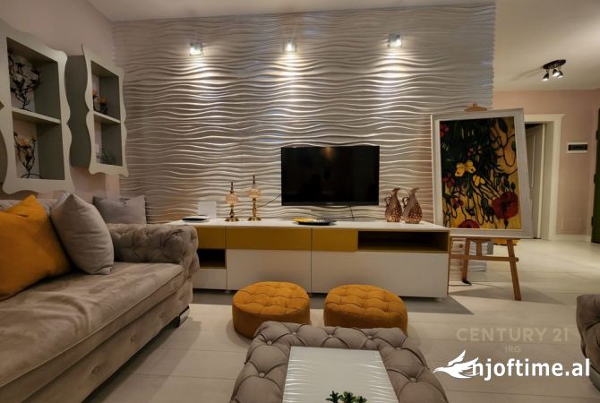 Shtepi me qera 2+1 ne Tirane - 1,500 Euro