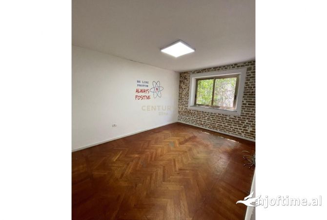 Apartment for rent in Tirana 3+1, Emty