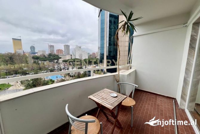 Ambient biznesi me qera 3+1 ne Tirane - 1,200 Euro