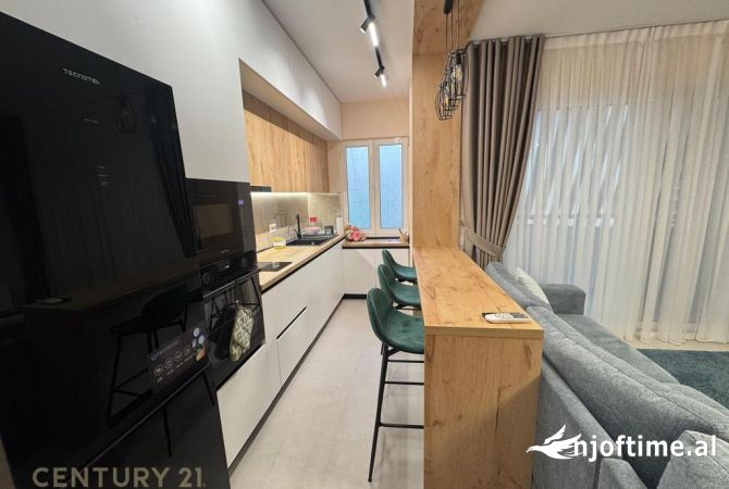 Shtepi ne shitje Apartament ne Tirane, 1+1, Mobilimi E mobiluar, Pagesa 195,000  Euro.