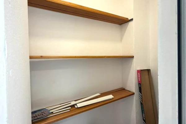 Shtepi me qera Apartament ne Tirane, 3+1, Mobilimi Bosh, pa mobiluar, Pagesa 1,400  Euro.