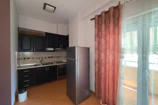 Appartamento in affitto a Tirana 1+1, Arredato