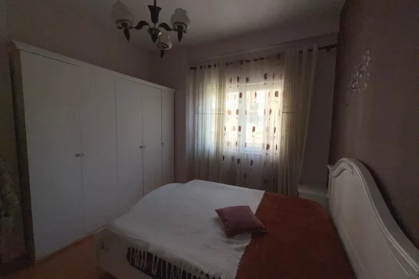 Appartamento in affitto a Tirana 1+1, Arredato