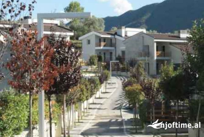 Shtepi ne shitje 4+1 ne Tirane - 650,000 Euro