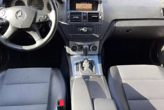 Cars for sale in Tirana, Mercedes-Benz, 2008 Diesel,Kambio Automatik Payment 7,000  Euro.