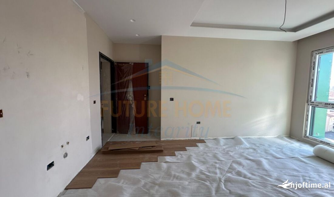 Shtepi ne shitje Apartament ne Tirane, 1+1, Mobilimi Bosh, pa mobiluar, Pagesa 100,500  Euro.