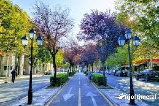 Shtepi me qera 2+1 ne Tirane - 800 Euro