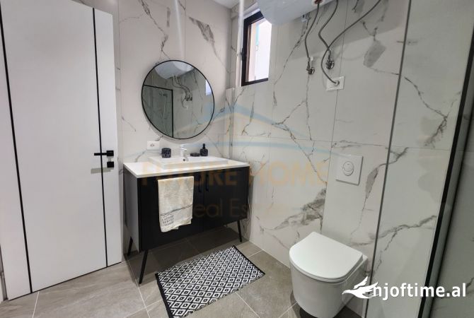 Shtepi me qera 2+1 ne Tirane - 900 Euro