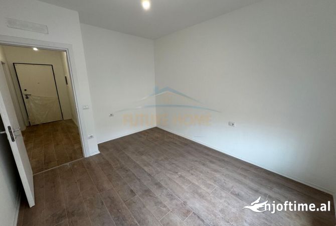 Ambient biznesi me qera 3+1 ne Tirane - 700 Euro
