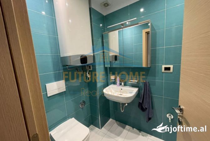 Shtepi ne shitje Apartament ne Tirane, 2+1, Mobilimi E mobiluar, Pagesa 248,000  Euro.