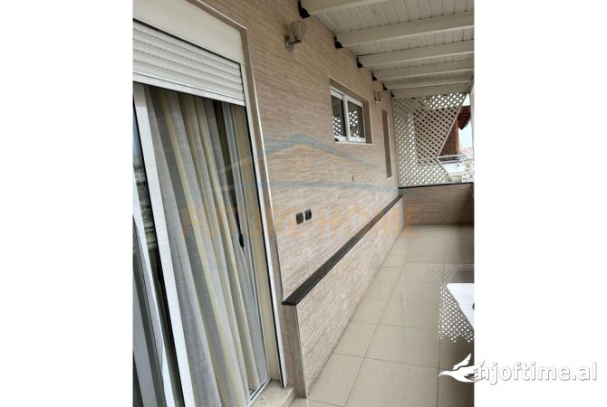 Shtepi me qera Apartament ne Tirane, 2+1, Mobilimi E mobiluar, Pagesa 650  Euro.