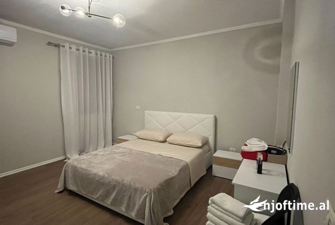 Shtepi me qera 1+1 ne Tirane - 700 Euro