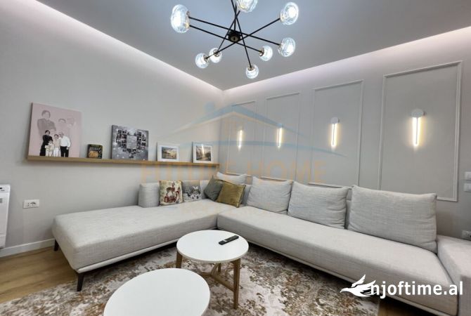 Shtepi ne shitje Apartament ne Durres, 2+1, Mobilimi E mobiluar, Pagesa 320,000  Euro.