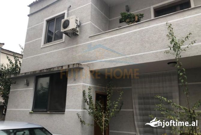Shtepi ne shitje Apartament ne Tirane, 4+1, Mobilimi E mobiluar, Pagesa 180,000  Euro.