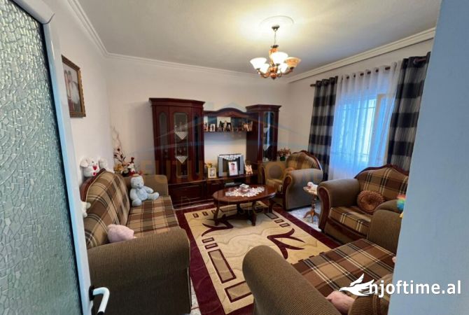 Shtepi ne shitje 4+1 ne Tirane - 200,000 Euro
