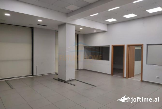Ambient biznesi me qera 3+1 ne Tirane - 1,200 Euro