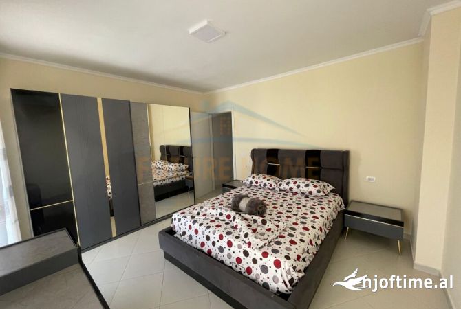 Shtepi me qera Apartament ne Tirane, 2+1, Mobilimi E mobiluar, Pagesa 750  Euro.