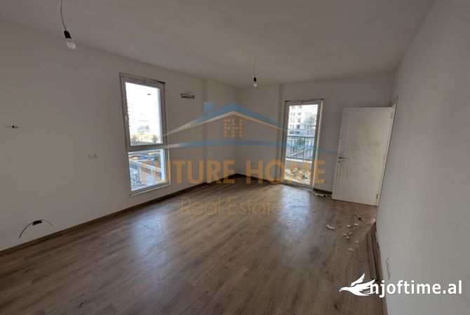 Shtepi ne shitje Apartament ne Tirane, 1+1, Mobilimi Bosh, pa mobiluar, Pagesa 77,000  Euro.