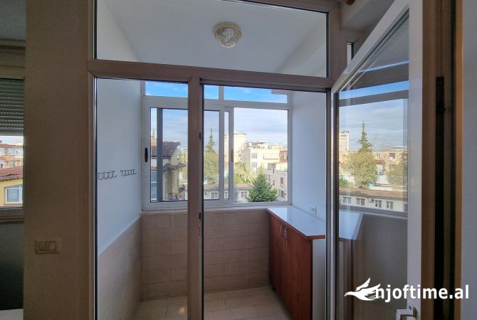 Qera,Apartament 3+1+2+Post parkimi,Ish Ekspozita