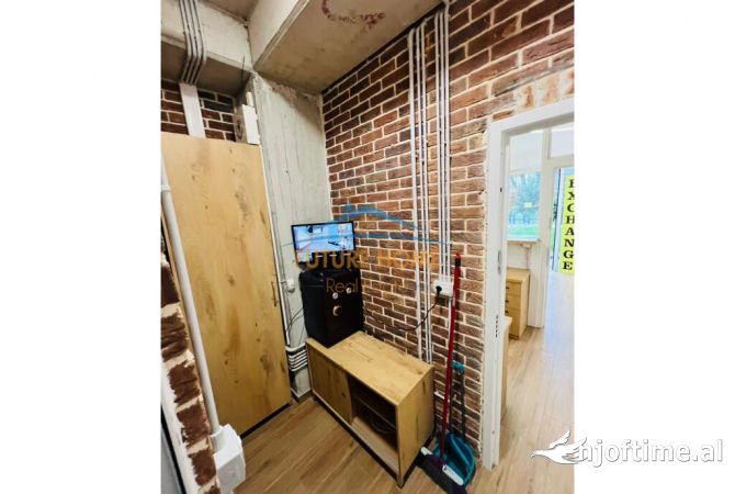 Ambient biznesi me qera 1+1 ne Tirane - 300 Euro