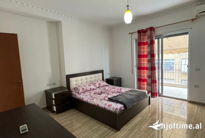 Shtepi me qera 3+1 ne Tirane - 800 Euro