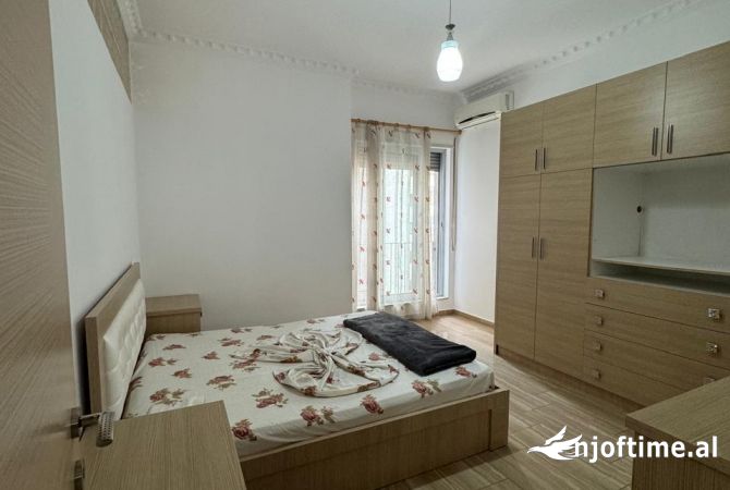 Shtepi me qera 3+1 ne Tirane - 800 Euro