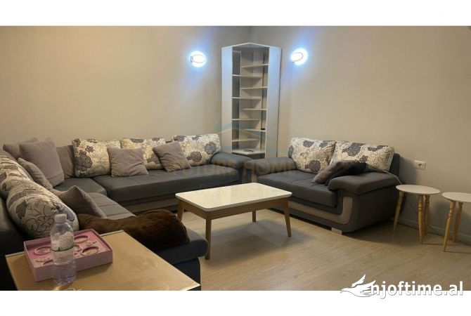 Shtepi me qera 2+1 ne Tirane - 500 Euro
