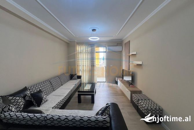 Shtepi me qera Apartament ne Tirane, 1+1, Mobilimi E mobiluar, Pagesa 600  Euro.