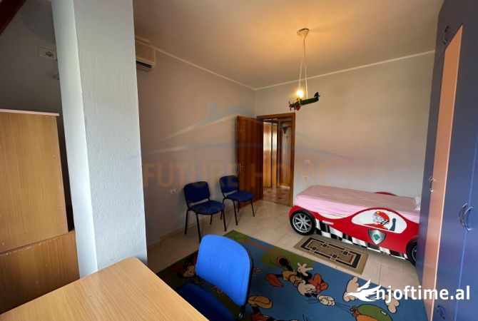 Shtepi me qera 2+1 ne Tirane - 750 Euro