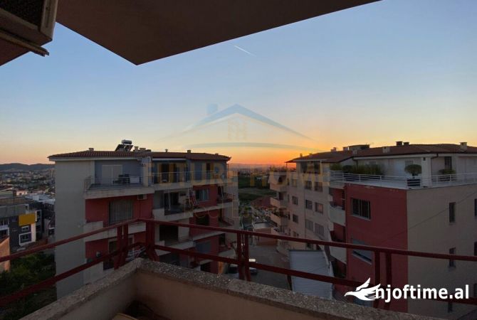 Shtepi me qera 2+1 ne Tirane - 350 Euro