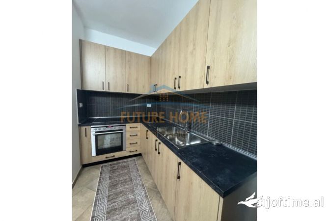 Shtepi me qera Apartament ne Tirane, 1+1, Mobilimi E mobiluar, Pagesa 500  Euro.