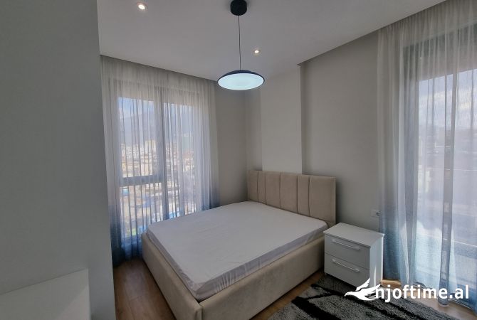 Shtepi me qera 2+1 ne Tirane - 750 Euro