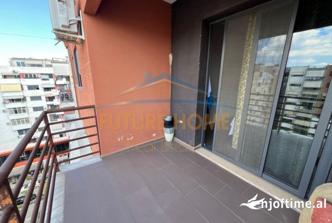 Shtepi ne shitje Apartament ne Tirane, 3+1, Mobilimi E mobiluar, Pagesa 179,000  Euro.
