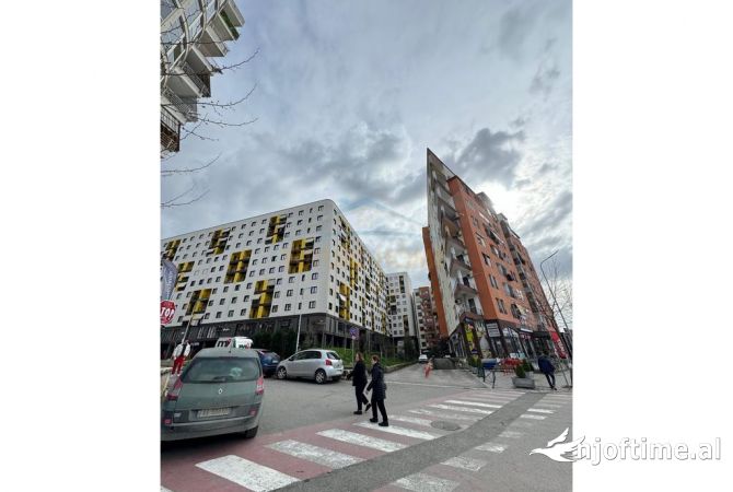 Shtepi ne shitje Apartament ne Tirane, 2+1, Mobilimi E mobiluar, Pagesa 118,000  Euro.