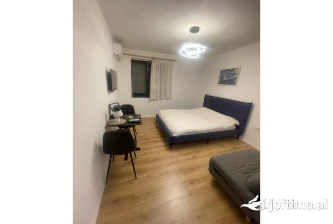 Shtepi me qera Garsoniere ne Tirane - 500 Euro